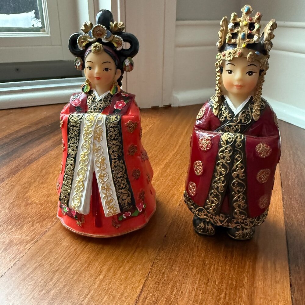 Korean Shilla Kingdom King & Queen Folk Figurines